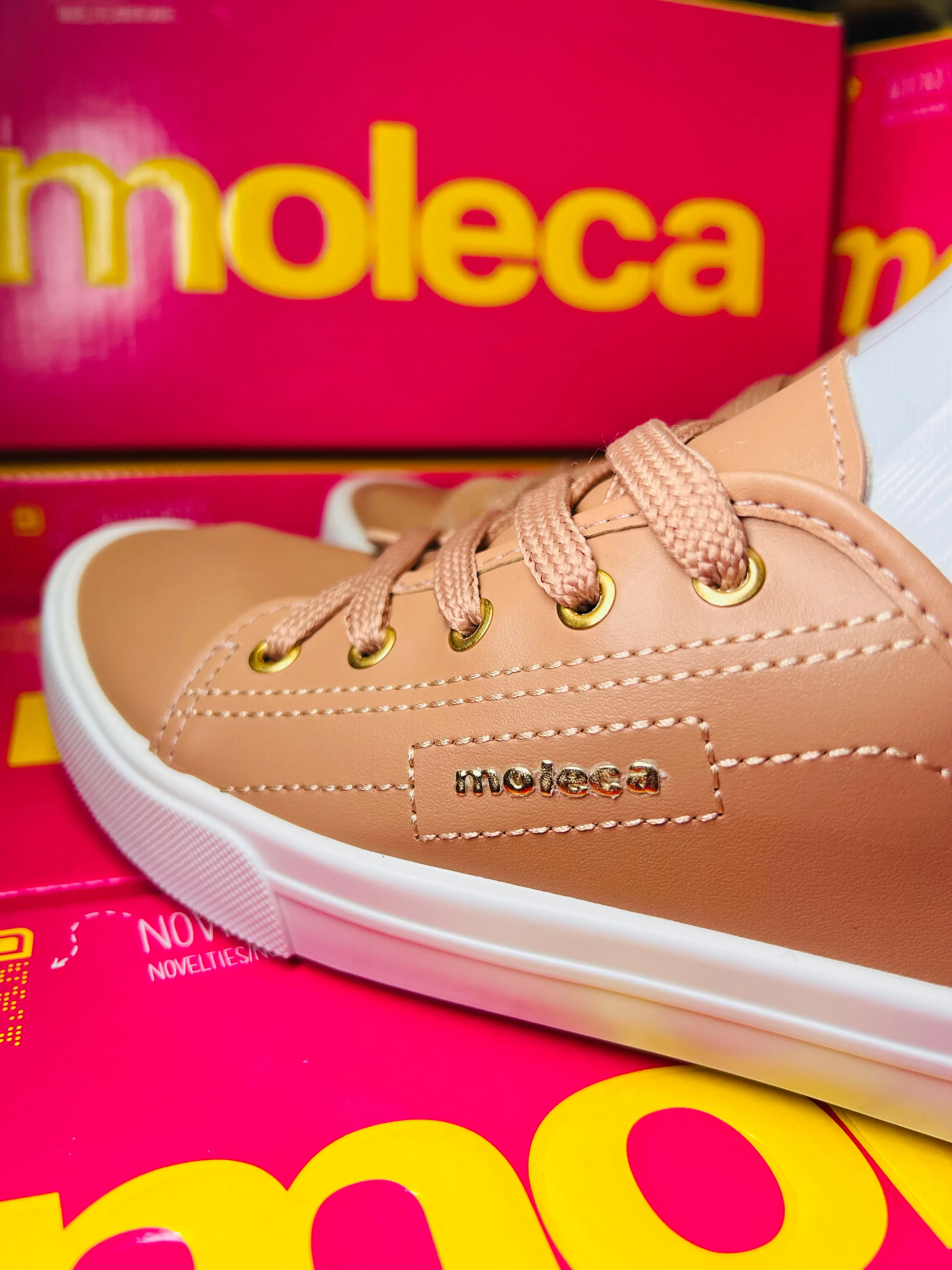 Moleca Golden Plus Limited Edition Comfort Tennis Shoes