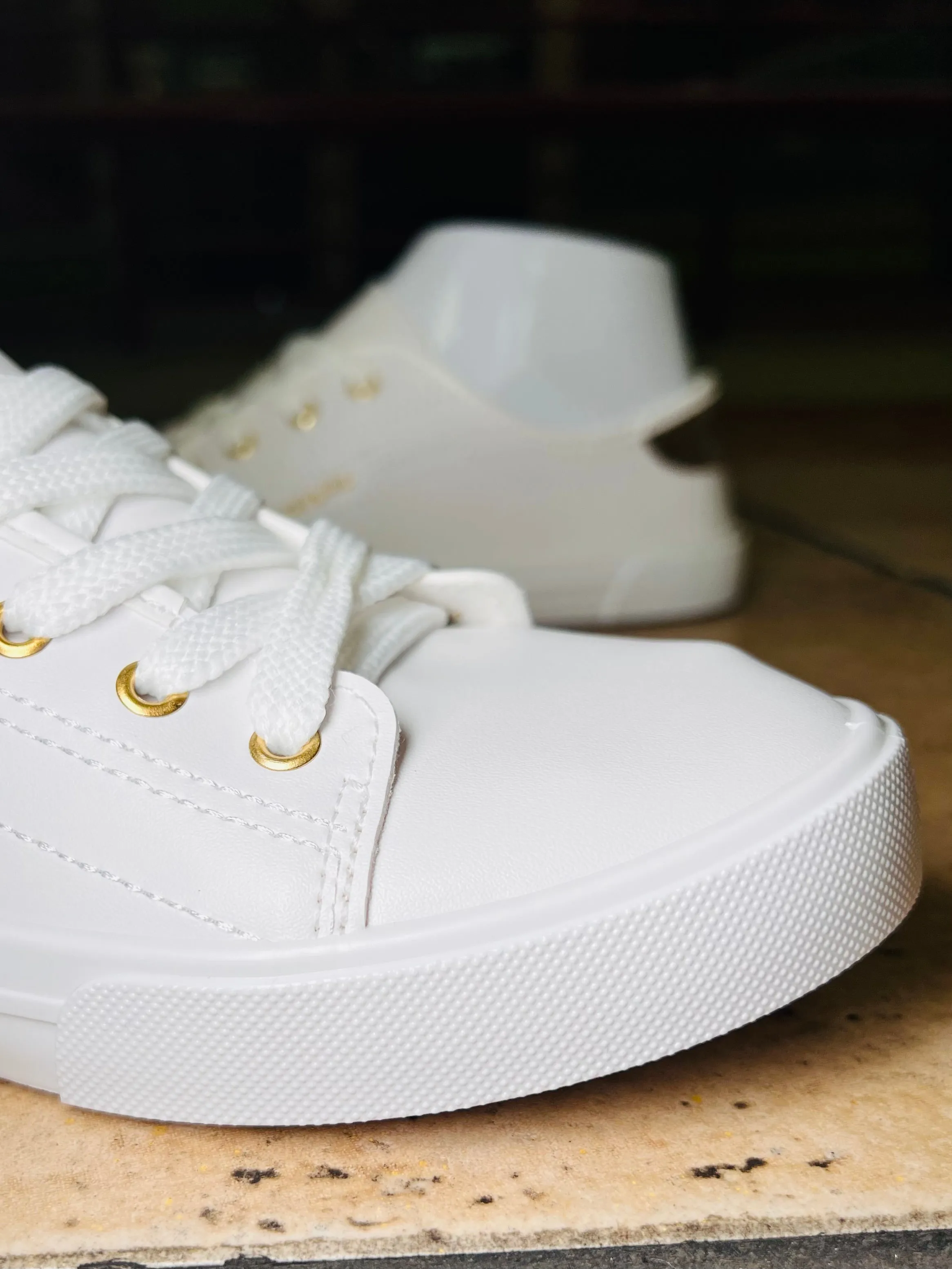 Moleca Golden Plus Limited Edition Comfort Tennis Shoes