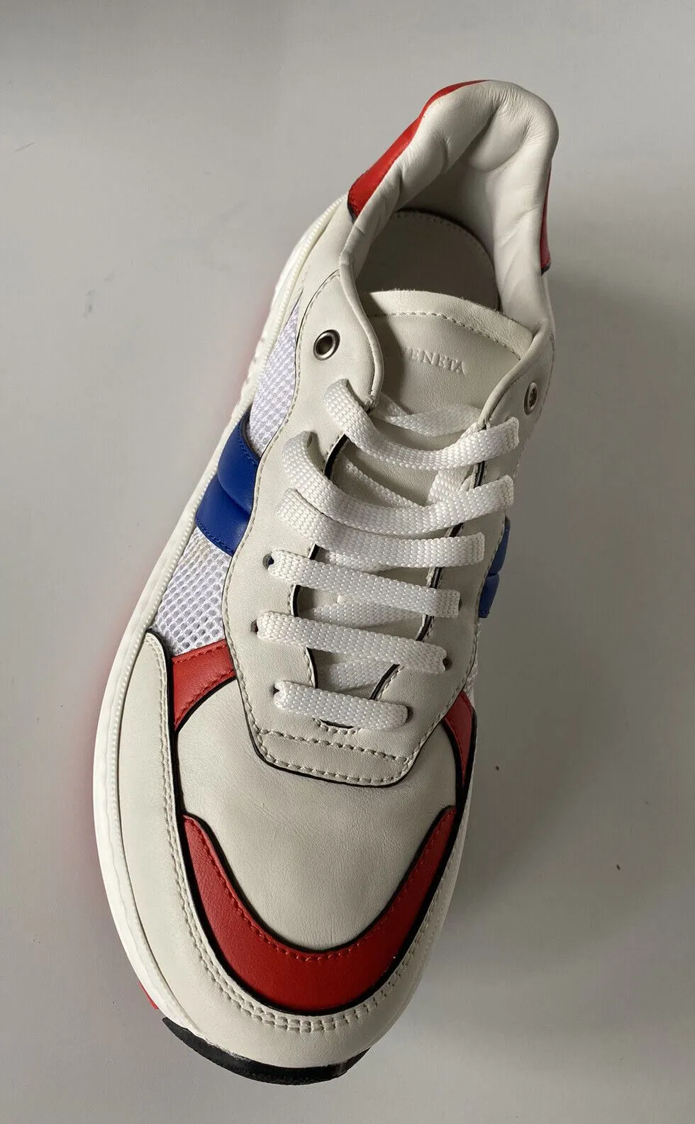 NIB Bottega Veneta Mens Leather & Mesh Sneakers White/Red/Blue 11 US 565646 9080