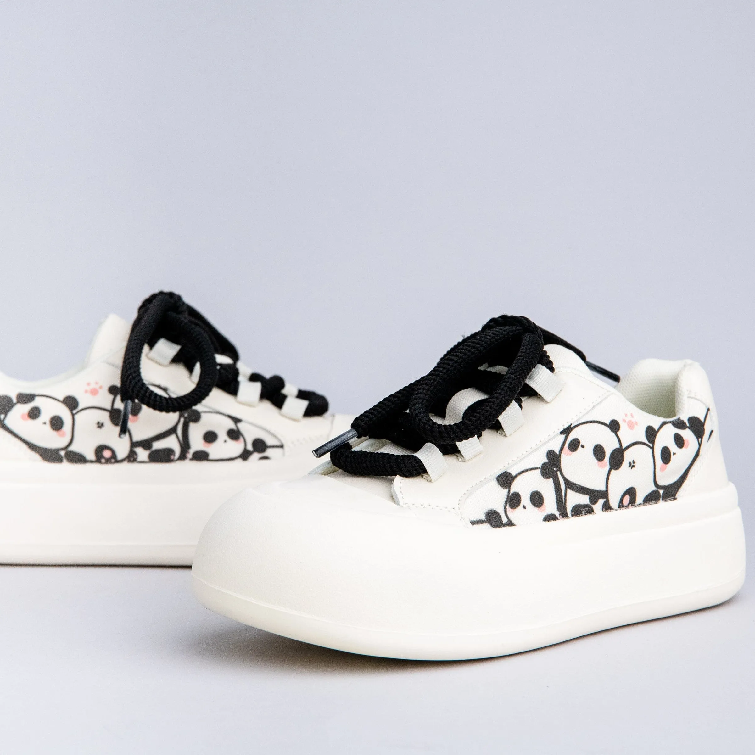 Ultra Chunky Sole Panda Casual Sneakers - Women's