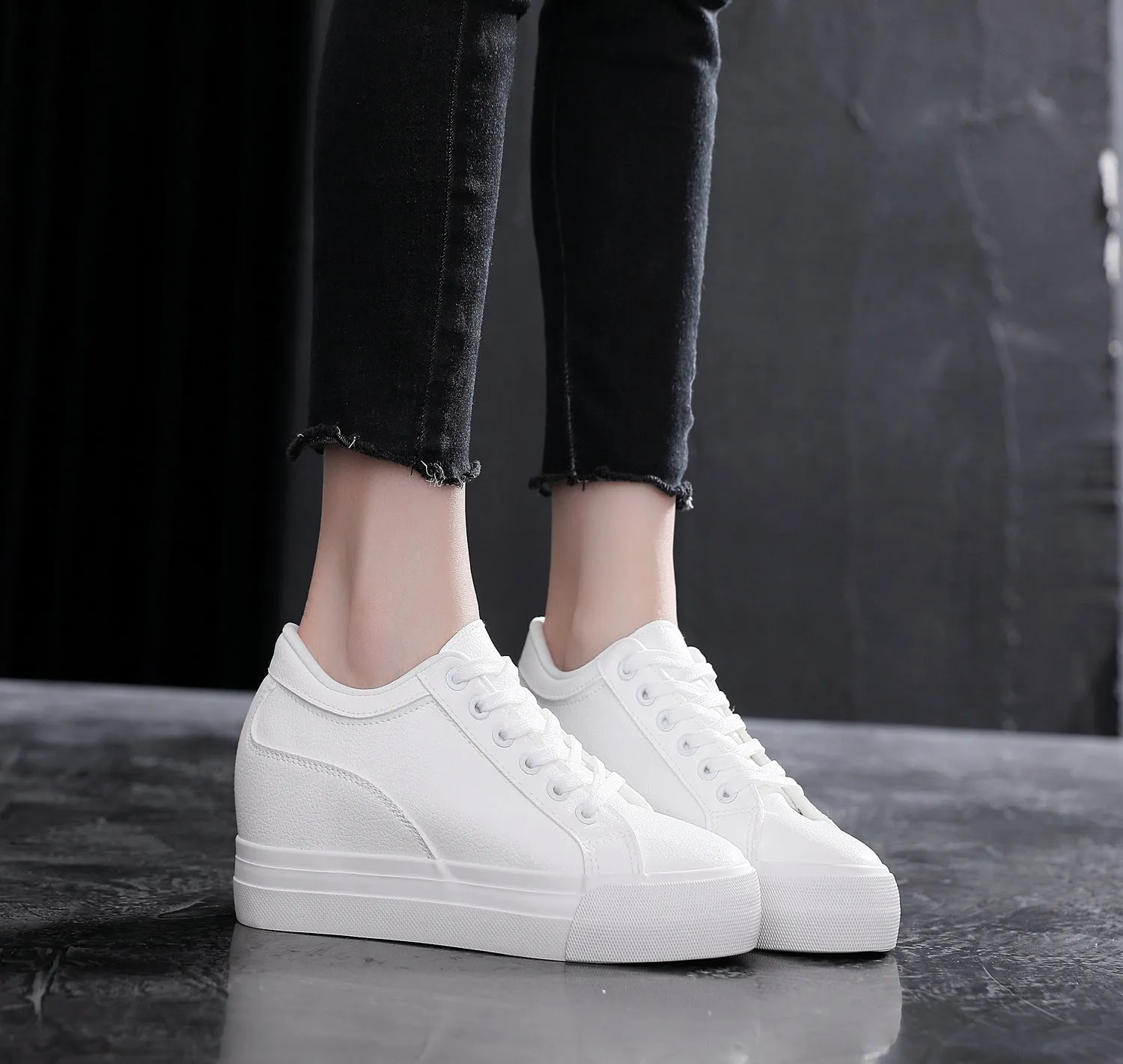 Women's White Soft Korean Style Platform Height Increasing Canvas Shoes